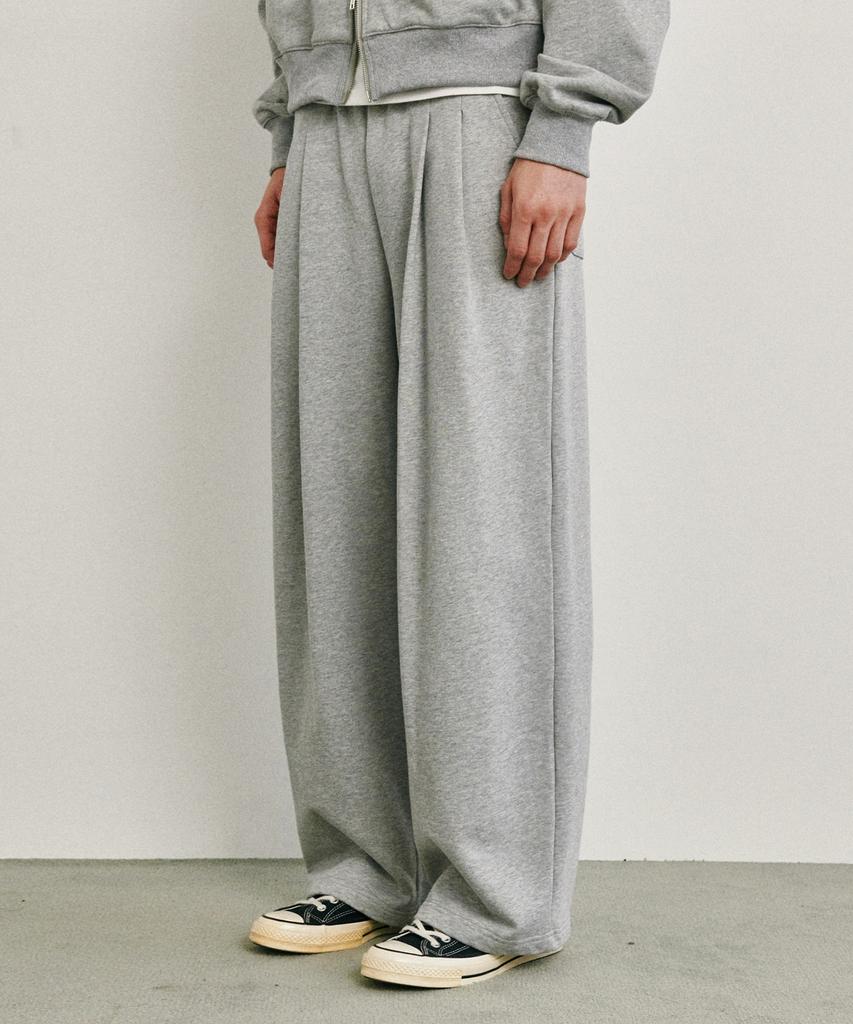GLW Wide Double-Pleat Sweatpants Gray