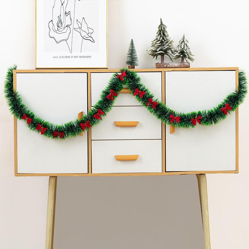 Corner Flat Christmas Tree with Rattan Colored Balls: Wall Sticker Decoration for Hotels, Shops, and Malls