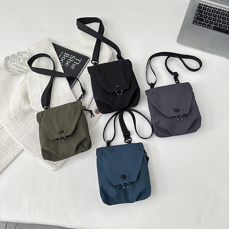 Japanese Style 2025 Casual Solid Color Mini Crossbody Phone Bag for Men and Women