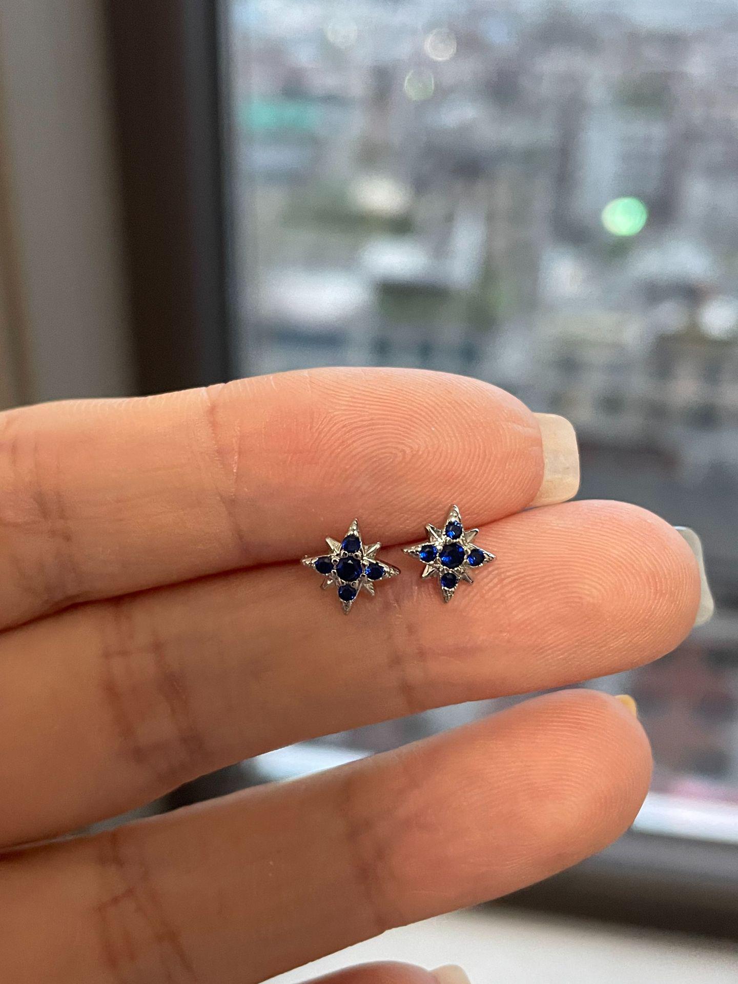 

Haoyue Xingchen Серьги-пусеты из серебра 925 пробы Звезда и Луна - Высококлассный парный стиль, нишевый дизайн алмаз/синий