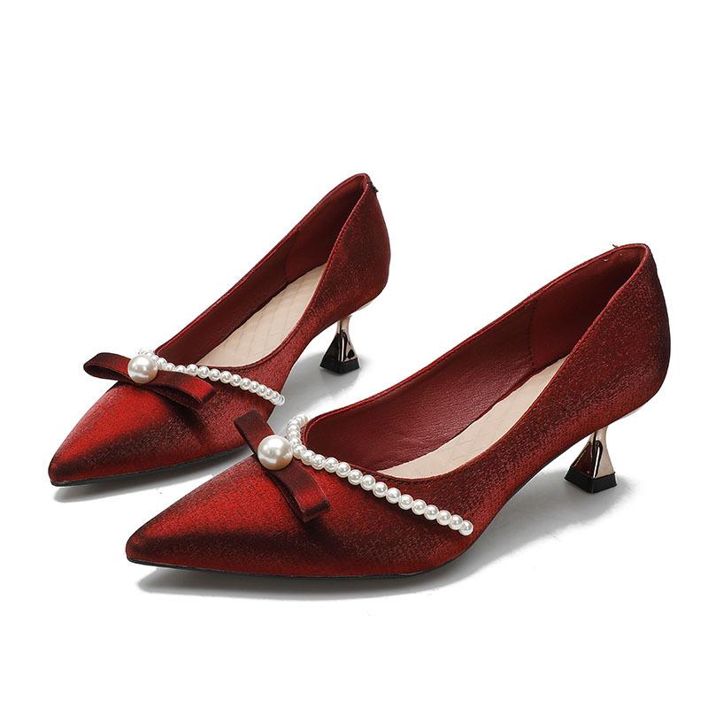 2025 new pointed French high heels thin heel Xiuhe red wedding shoes pearl bow single shoes women's middle heel
