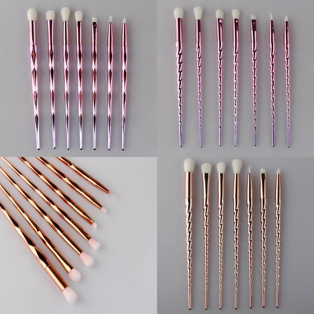 Eye Shadow Brush Set With Synthetic Fibers For Makeup Enthusiasts And Professionals