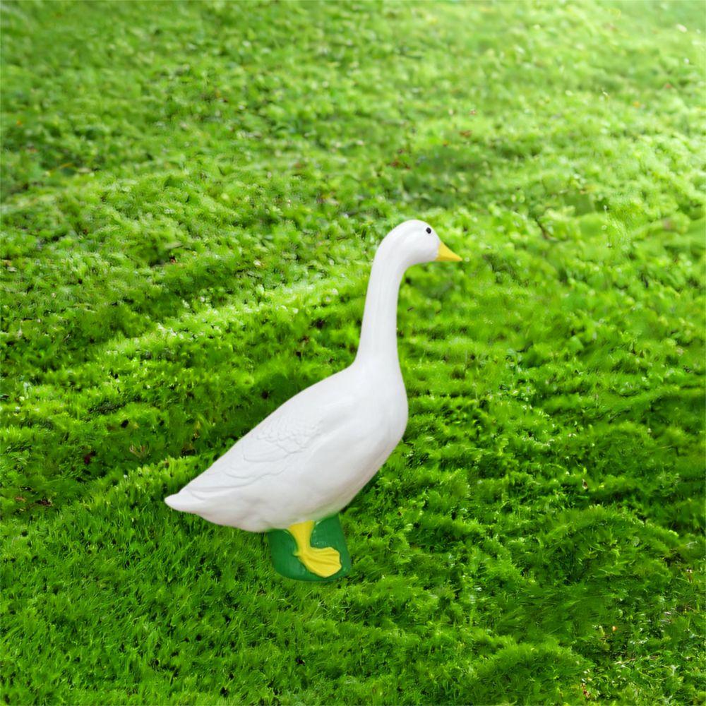 Resin Goose Figurine Lifelike Desktop Ornament Garden Decoration Miniature Sculpture  Office