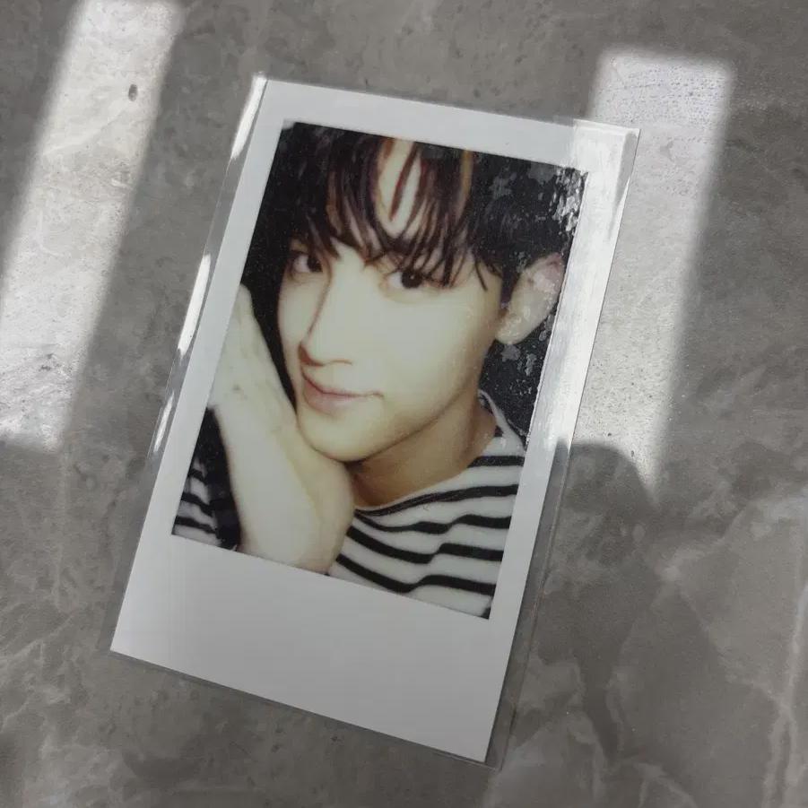 

Seventeen Minkyu Diamond Edge Polar/ Photocard
