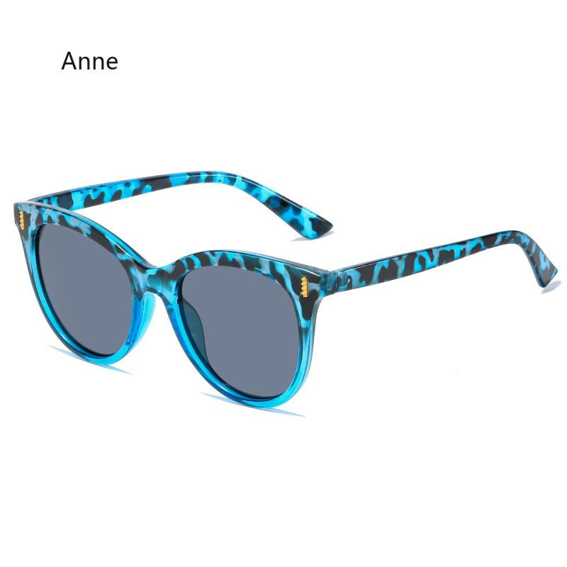 New Classic Small Oval Sunglasses for Men and Women Minimalist Retro Shades for Street Style Sun Glasses Gafas De Sol