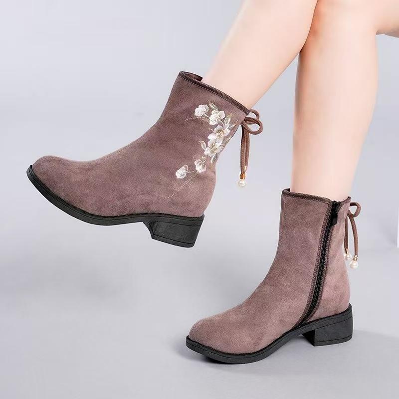 Women's Autumn Winter High Top Embroidered Boots Block Heel Round Toe Ethnic Style Modern Boots Soft Soft Zippers Ankle Boots