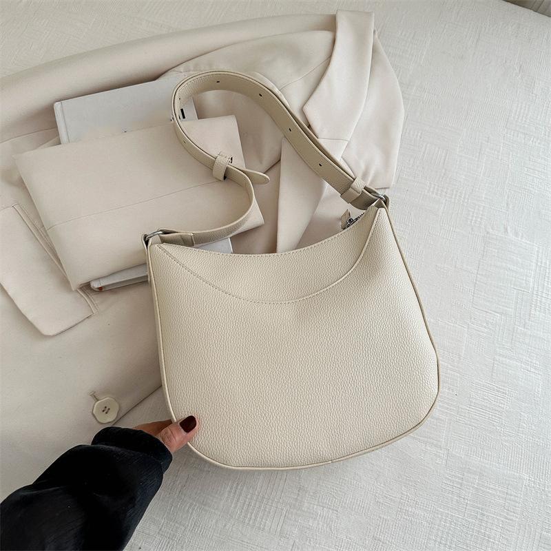 

Women Retro Crossbody Bag PU Leather Versatile Satchel Bag Large Capacity Casual Tote Handbag Female Daily Shoulder Bag CLE 25x9x23cm