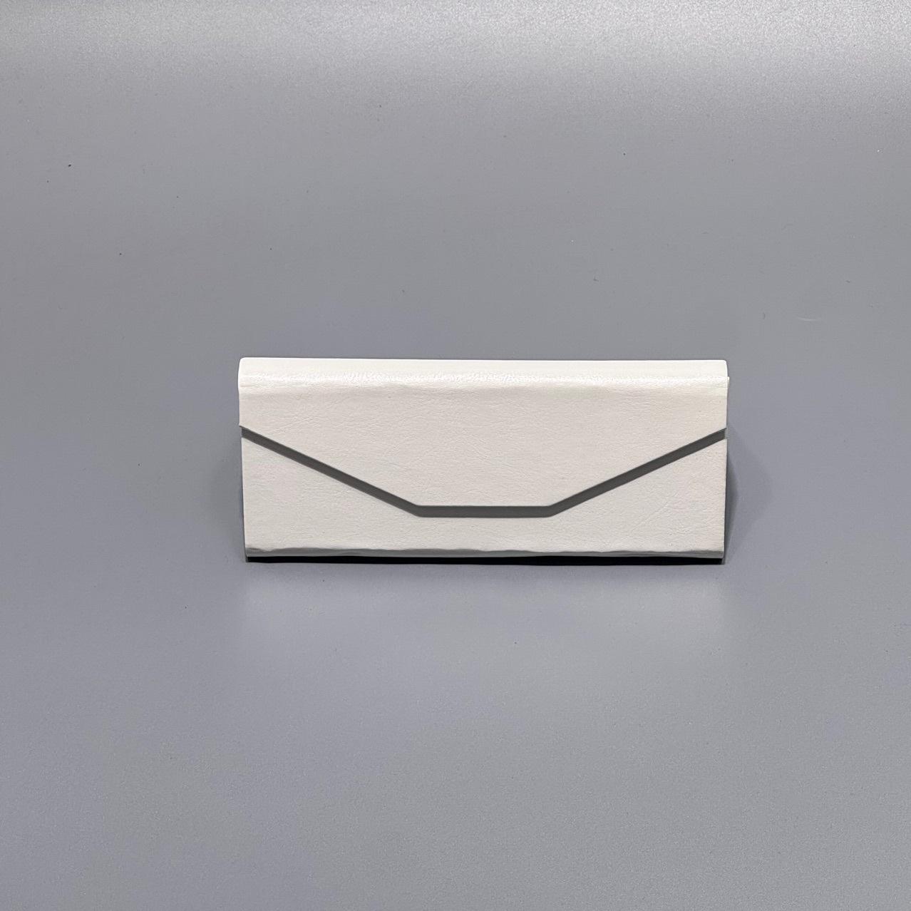 

Leather Triangle Eyeglass Case Foldable Pressure Resistant Eyewear Holder Compact Design Dimensions 160x70x63 mm Durable Protection One Size