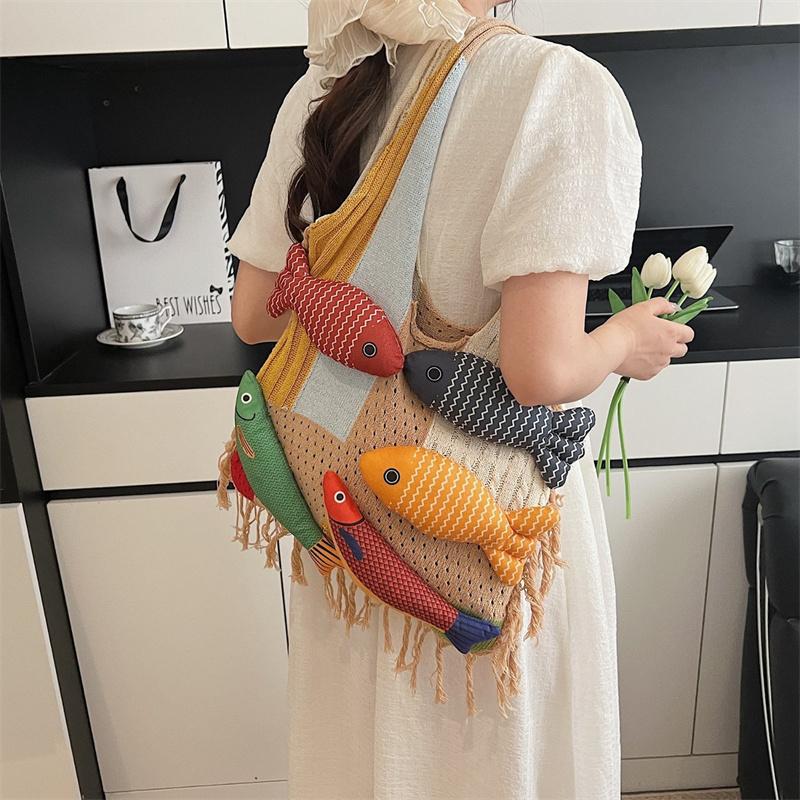 Yogodlns Fashion Creative Woven Shoulder Bag Handmade Fish Handbag Large Capacity Beach Bag Color Matching Ladies Underarm Bag
