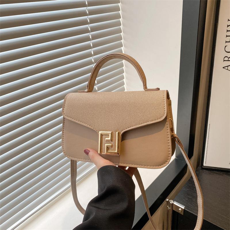 2025 New Niche Design Fashion Trend Women's Bags High Sense Large Capacity Shoulder Bag Messenger Bag Handbag