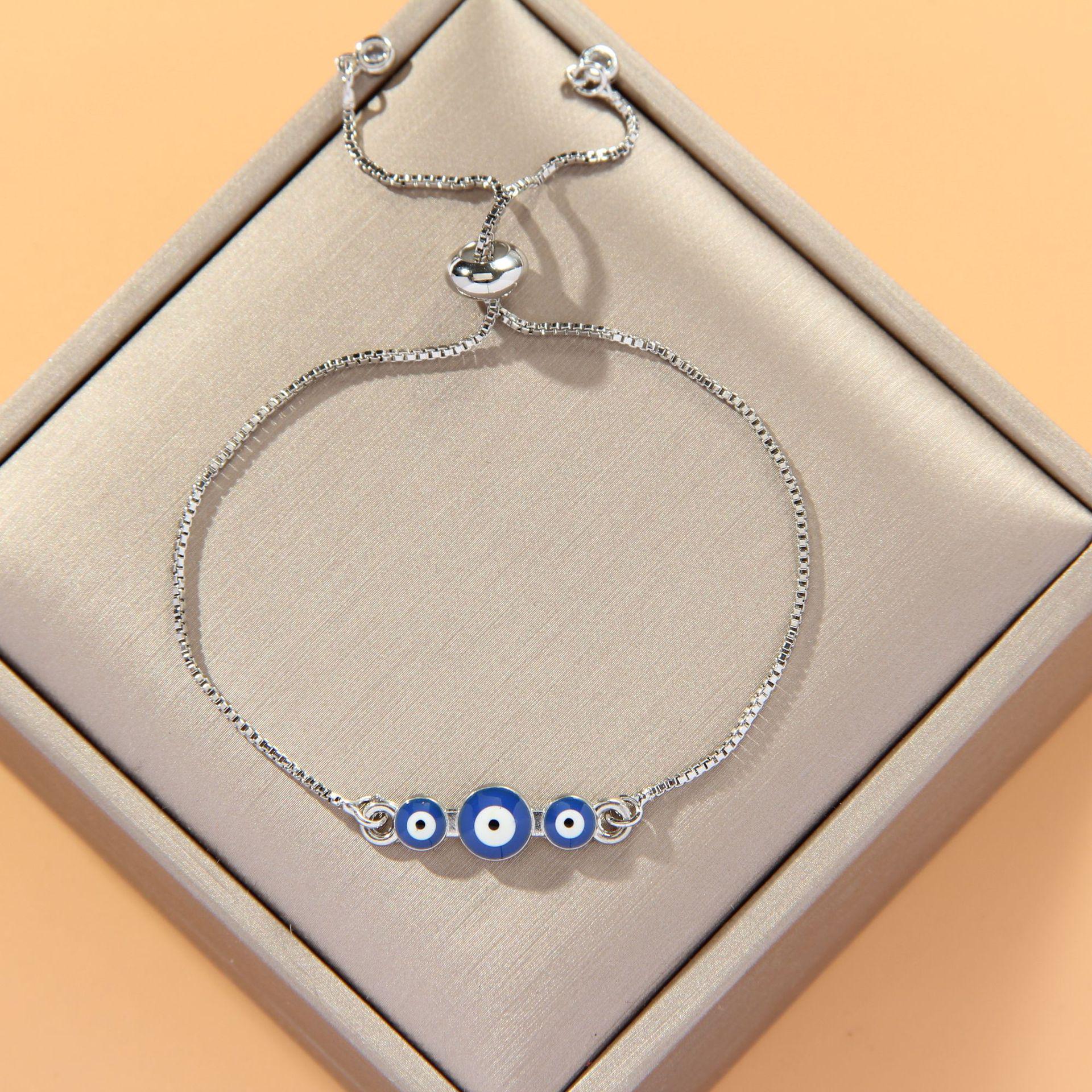 Adjustable Three-Eyed Demon Eye Bracelet for Women - Simple, Fashionable, Versatile, Southeast Asian-Inspired Design