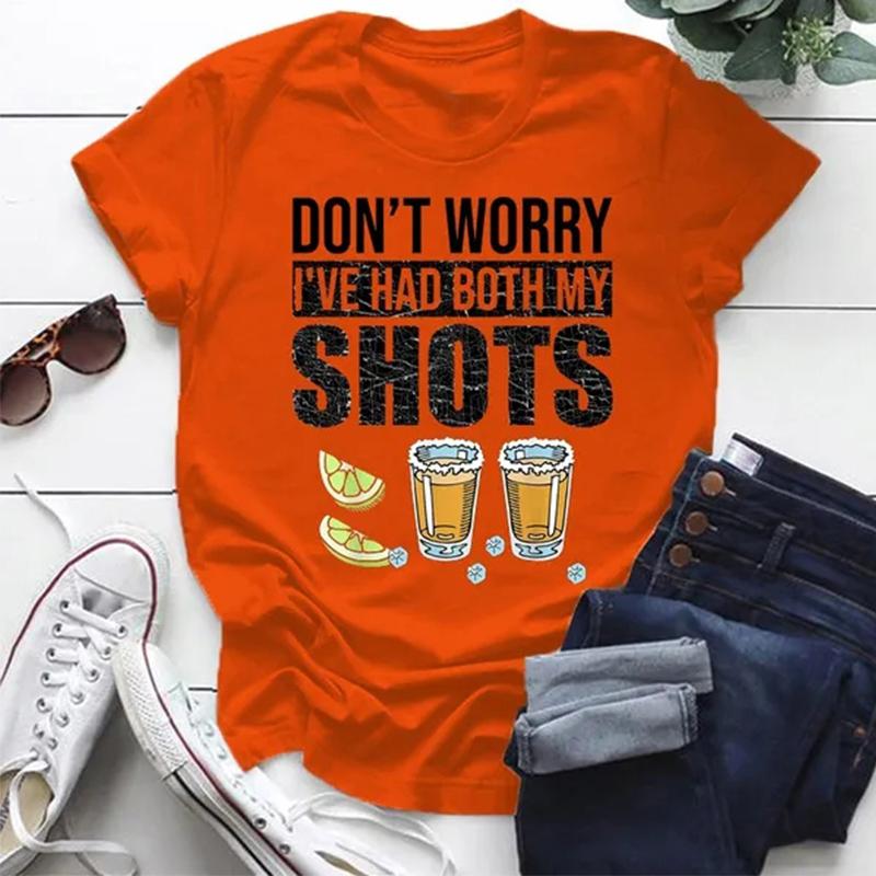 Модная женская оранжевая футболка с буквами — фото 4