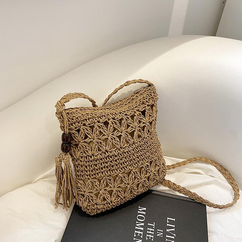 

Супер огненная маленькая сумка женская весна и лето 2025 новая универсальная сумка-мессенджер плетеная соломенная сумка высококлассная пляжная сумка для отдыха на море хаки