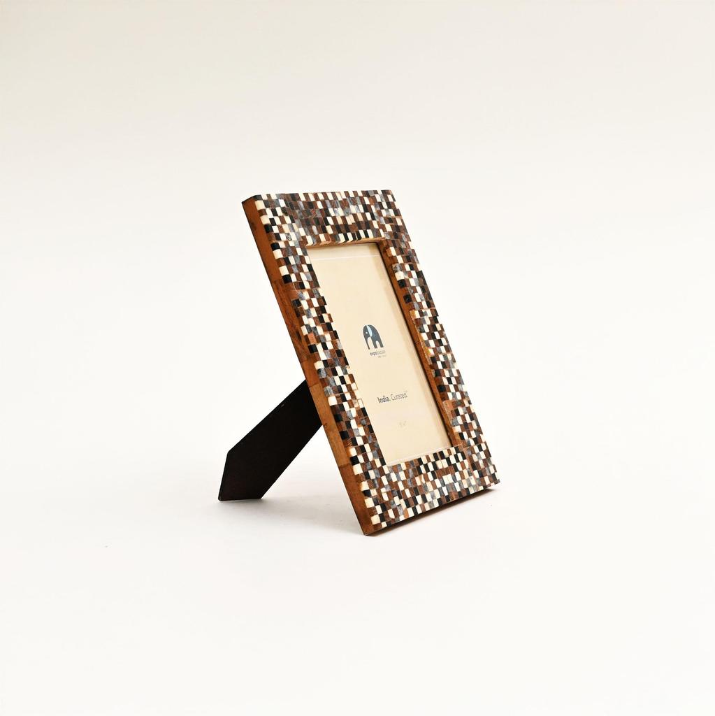 Schachbrettmuster Fotorahmen – Großer 5x7 Handgefertigter Knochenintarsien-Rahmen