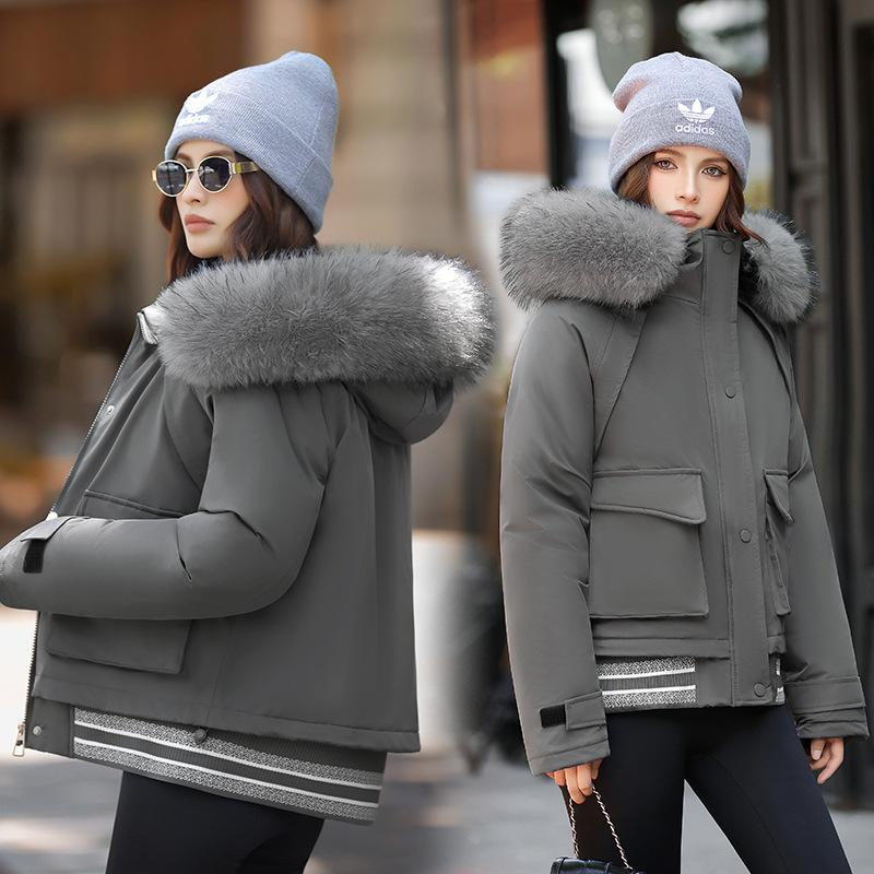 Padded clothes women's winter new 2025 Korean version hooded big fur collar thickened short women's pie overcome padded jacket