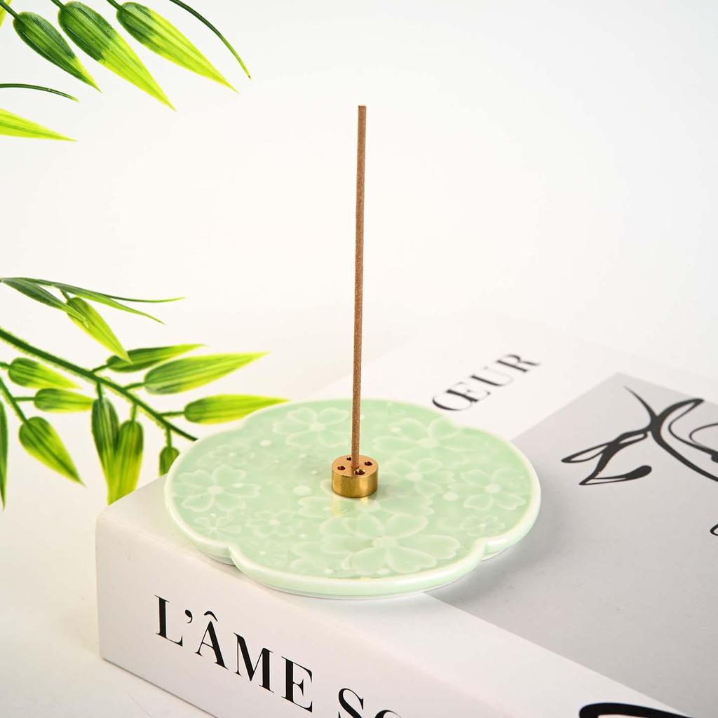 Cherry Blossom Ceramic Incense Holder - Flower-Shaped Multi-Color Stand