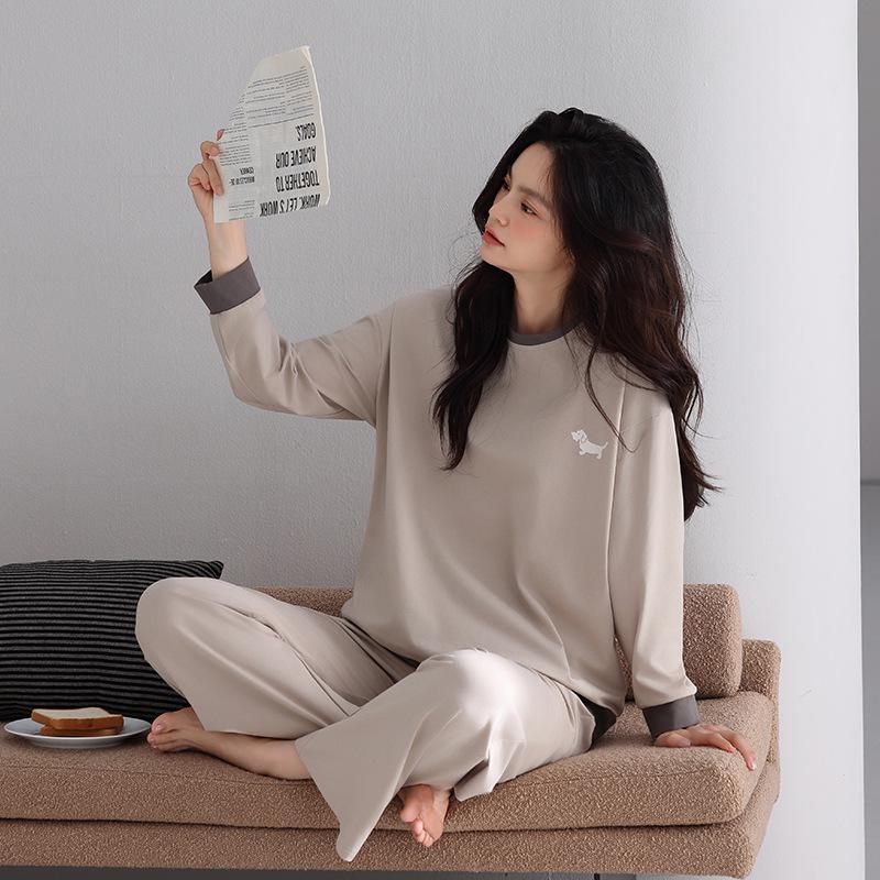 Damen Pyjama-Set aus gerippter Baumwolle - Langarm, lange Hose, sportlich-lässig, Herbststil, auch draußen tragbar