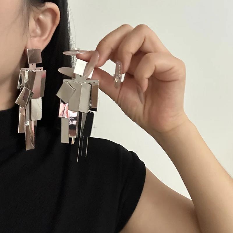 2024 New Metal Square Geometric Tassels Dangle Stud Earrings for Women Fashion Holiday Party Gifts Jewelry