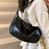 New Simple Bag Female Moon Underarm Oily Skin Trendy Super Soft Shoulder Dumpling Bag Premium Texture Messenger Bag