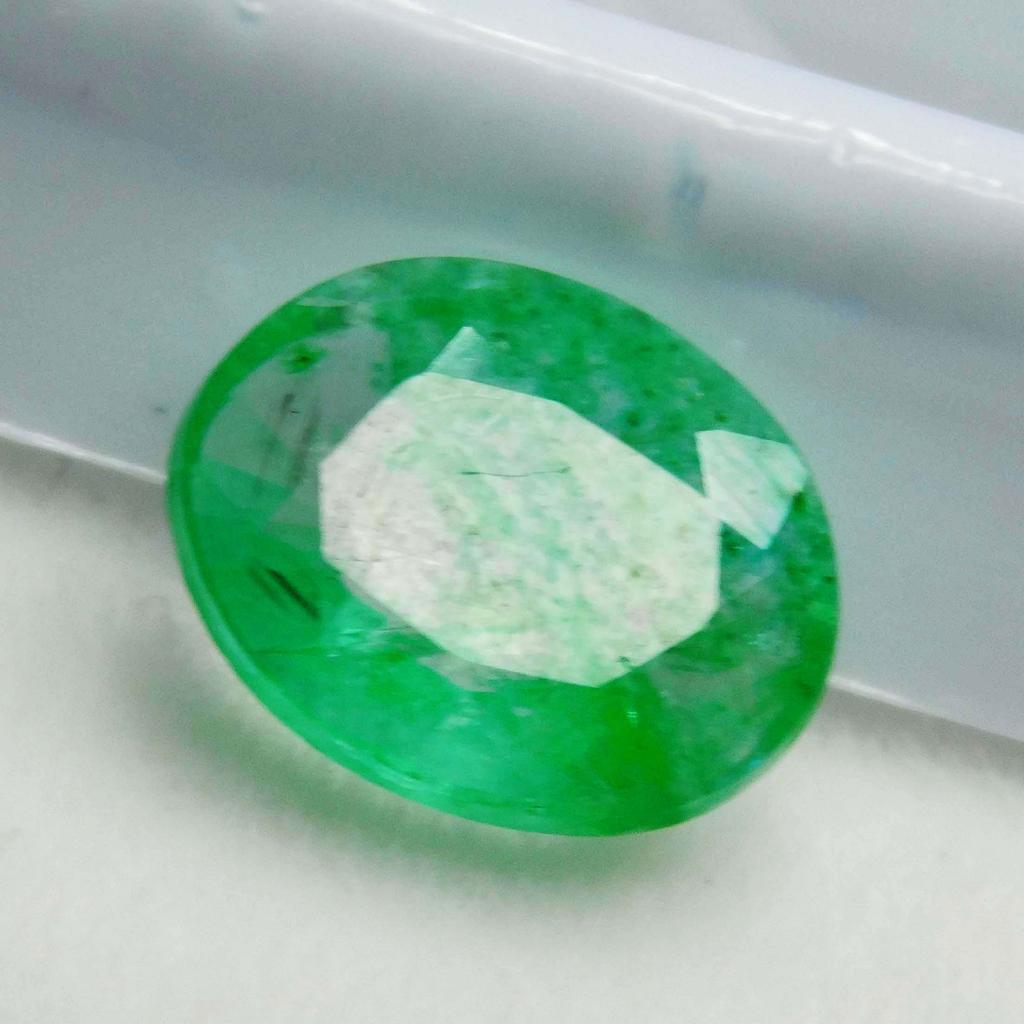 Untreated Green Colombian Emerald 7 Ct Natural Oval Cut Loose Gemstone