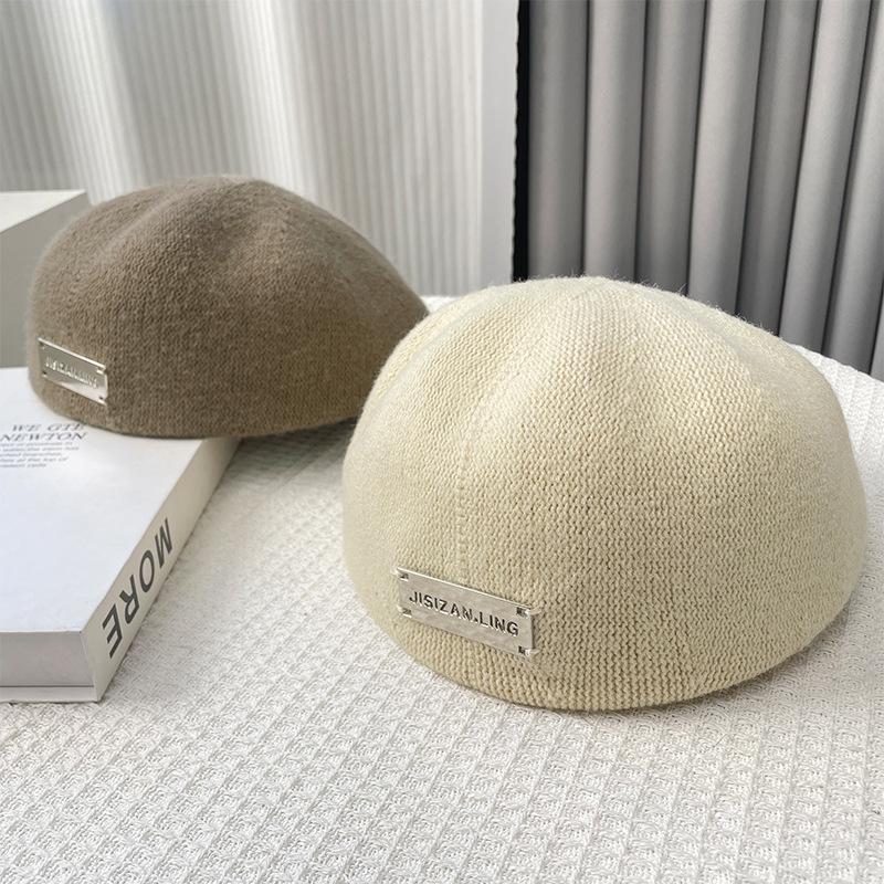 Metal Label Wool Beret Female British Retro Newsboy Hat Double-sided Woolen Forward Hat Literary Painter Hat