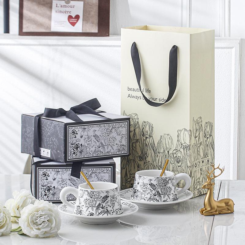 Banxia Blume und Vogel High End Kaffeetasse und Untertasse Set Tassen Keramiktassen Exquisite Geburtstagsgeschenke für Frauen Souvenirtassen