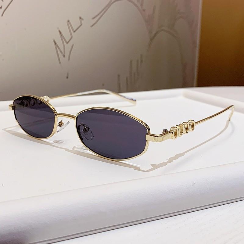 

Retro Hexagon Metal Frame Sunglasses With Gray Pc Lenses For Fashion And Sun Protection GoldFrameGray
