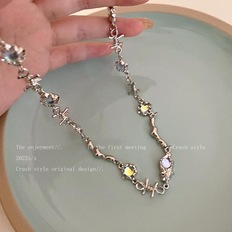Fashion Shiny Star Necklace for Women Y2K Crystal Zircon Cross Pendant Necklaces Girls Antique Silver Color Clavicle Chain