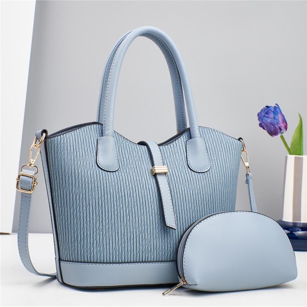Comfortable Everyday Handbag For Women With Ample Storage And Stylish Appearance