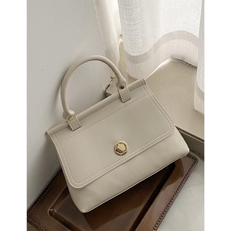 IELGY Student Party Mail carrier, Stylish Retro Portable Versatile Large Capacity Messenger Bag