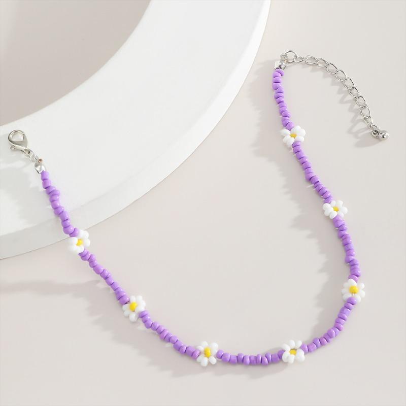 Women S Colorful Beaded Daisy Necklace European Fashion Style