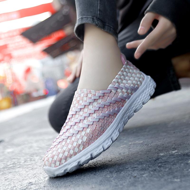 

Large Size Hand-woven Shoes with Thick Soles for Sports and Leisure Students Travel Shoes 35 рожевий