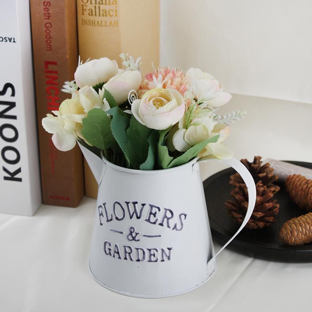 Zestaw 2 szt. Sztuczny bukiet i wazon z białego żelaza w stylu nordyckim do dekoracji salonu w domu