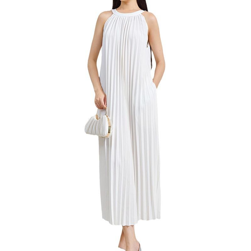 Women's Summer 2025 French Pleat Halter Neck Long Dress - Waist-Slimming High-End Vacation Style