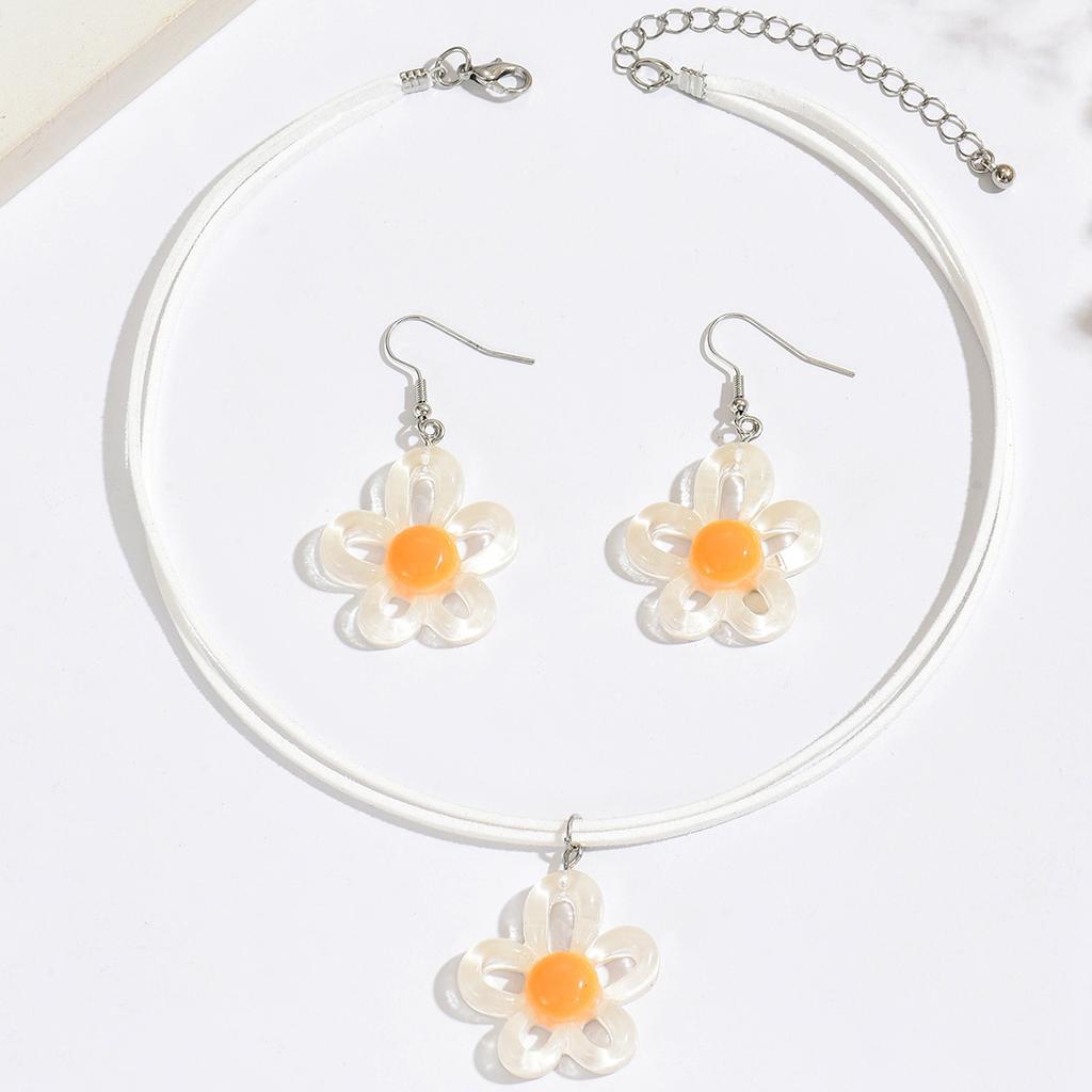 Fashion Dopamine Hollow Flower Korean Velvet Necklace Sweet Trendy Design Clavicle Chain Ins Cross Border Jewelry Set For Ladies