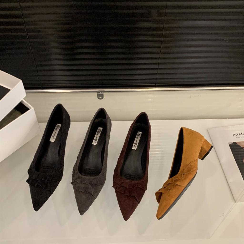 French thick heel suede pointed single shoes women's shoes 2025 new spring and autumn ruffle edge middle heel black commuter shoes