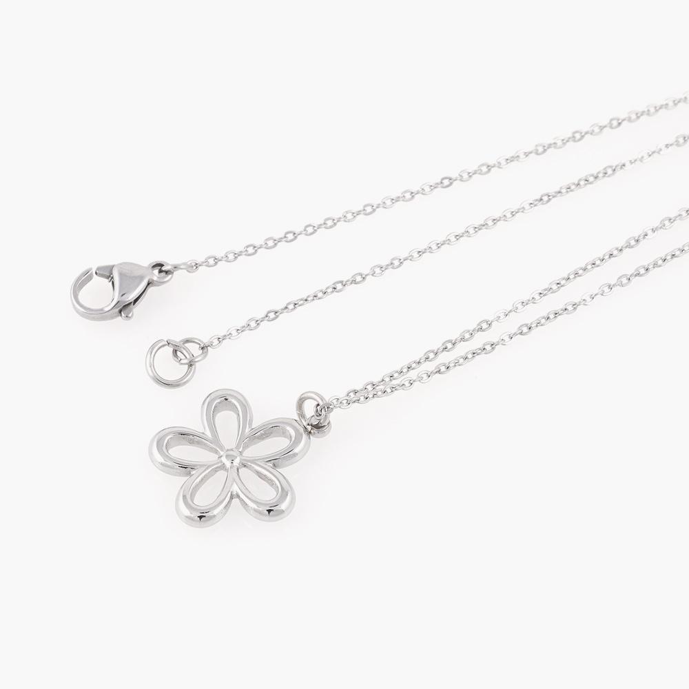 Jbans Classic Soft Line Flower Pendant Chain Necklace (C2501-An842_Sv)