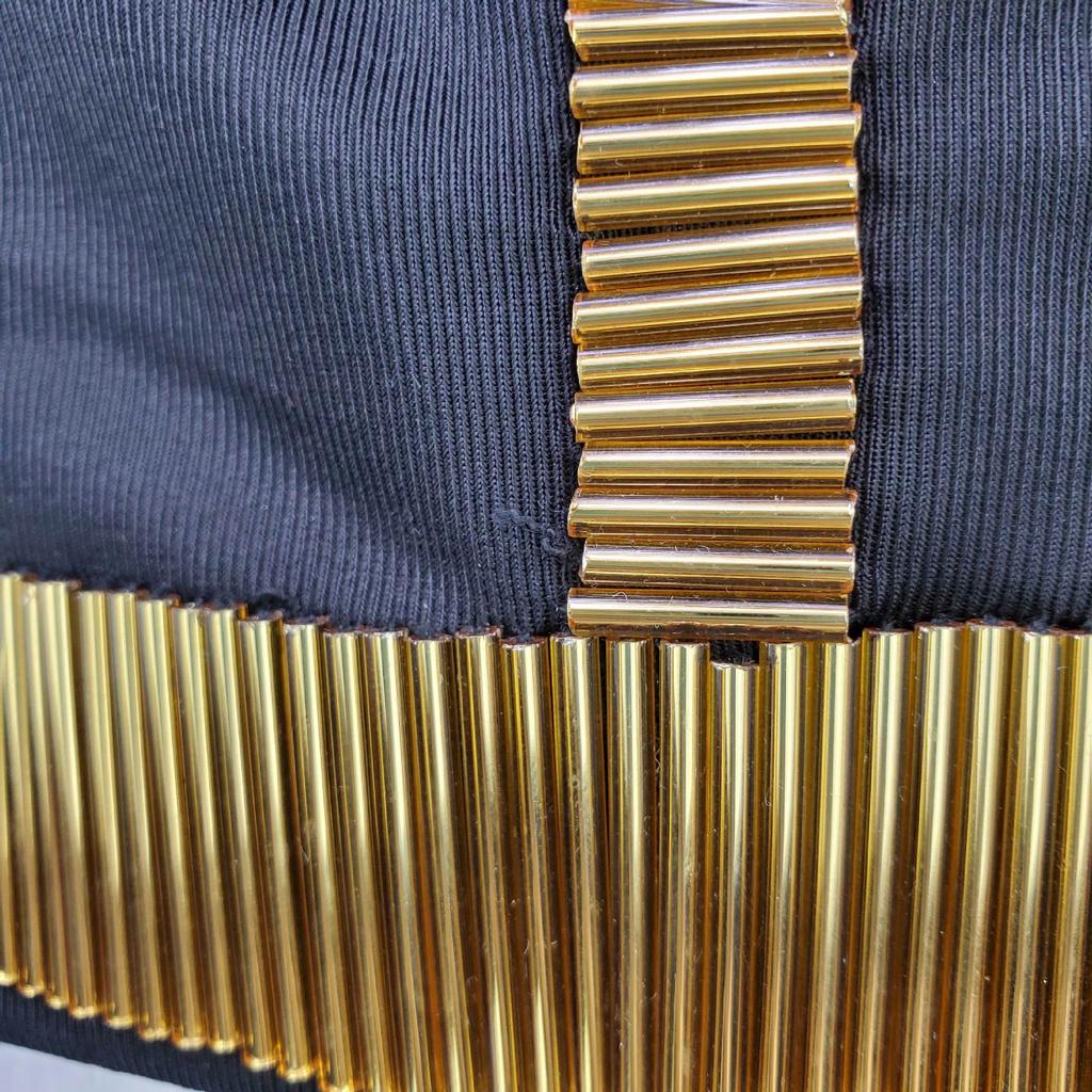 Figurbetontes Perlenbesetztes Original Sommer Kurzdesign Geburtstagsträger Damenbekleidung Luxusmarke Einfarbig Trendiges Neckholder-Top Camis & Tanktops