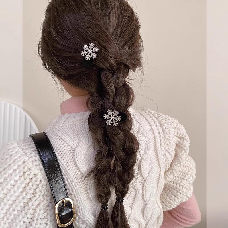 Elegant Christmas Rhinestone Snowflake Hair Clip - Trendy Flocked Hairpin for Women