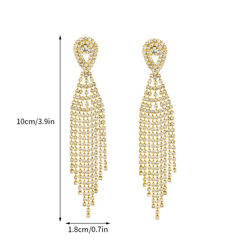 

Classic Retro European-American Earrings: Versatile, Luxurious, and Perfect Birthday Gift for Ladies золотой