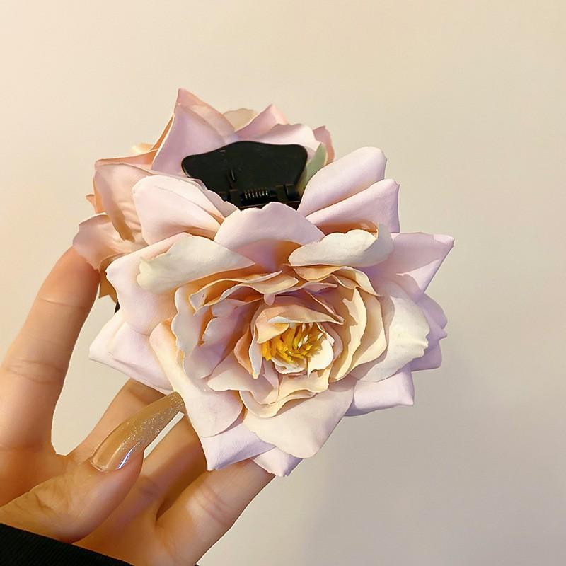 

Интернет-знаменитости с заколкой для волос из ткани в виде цветка, праздничный ветер, милая заколка-краб для затылка, модные нишевые высококлассные аксессуары для волос для женщин