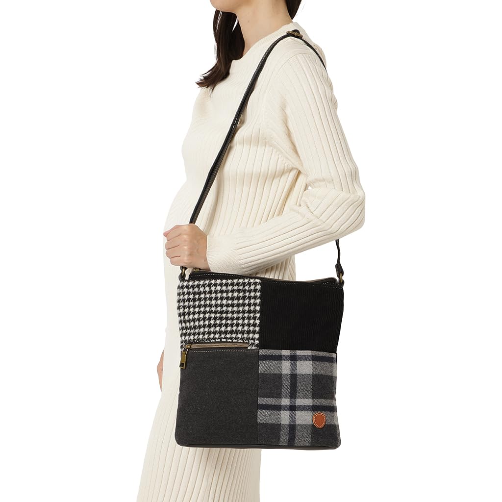 Chiemi Sacs Tweed Patchwork Shoulder Bag with Multiple Pockets, Black, 2511-6245