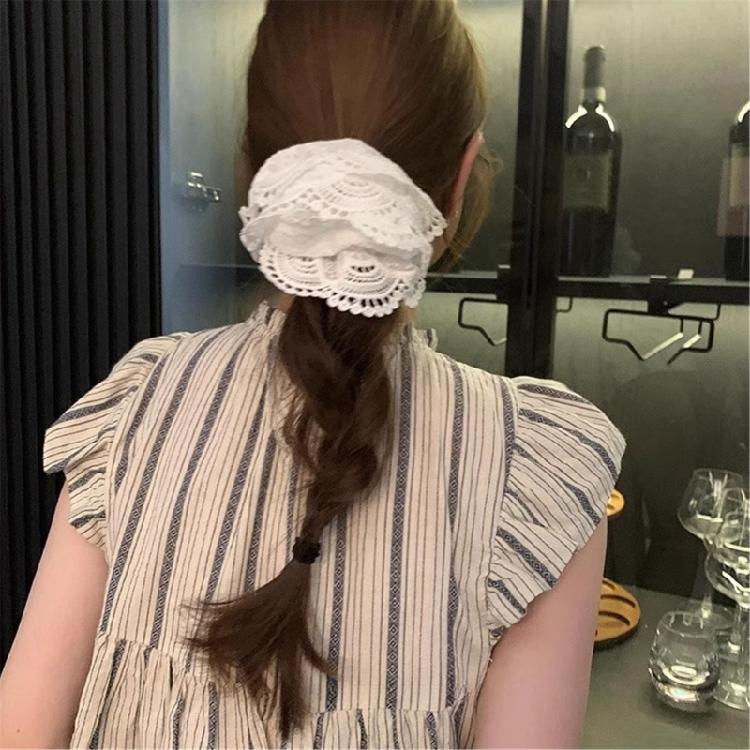 White Lace Flower Hair Scrunchies for Women Hair Elastic Aesthetic Hair Tie Hair Scrunchy Hair Circles Braid Holder