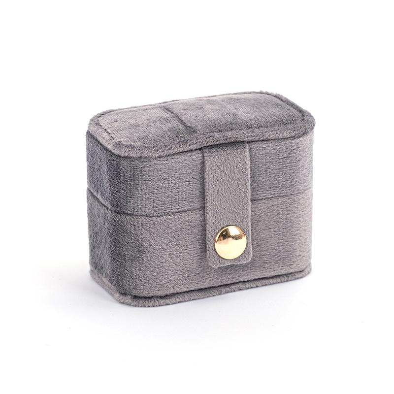 

Minimalist Velvet Ring & Stud Earrings Gift Box 6.5 x 4 x 4.8 cm