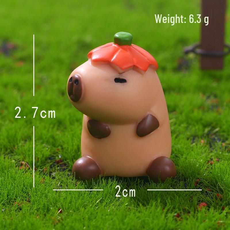 Miniature Capybara and Pig Resin Desktop Ornament