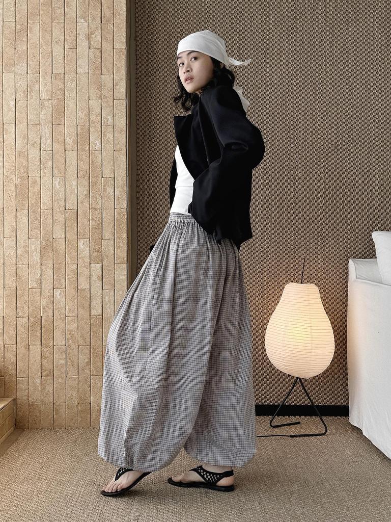 Xu Man Spring/Summer Paris Fashion Plaid Balloon Button Cuff Long Pants for Women