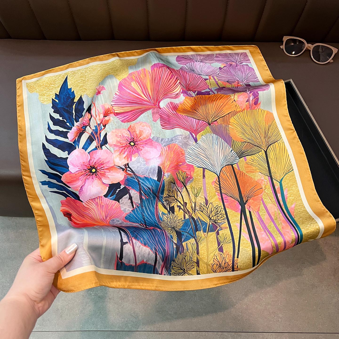 Women Fashion Printed Small Square Scarf Decorative Neck Neckerchief 6565cm