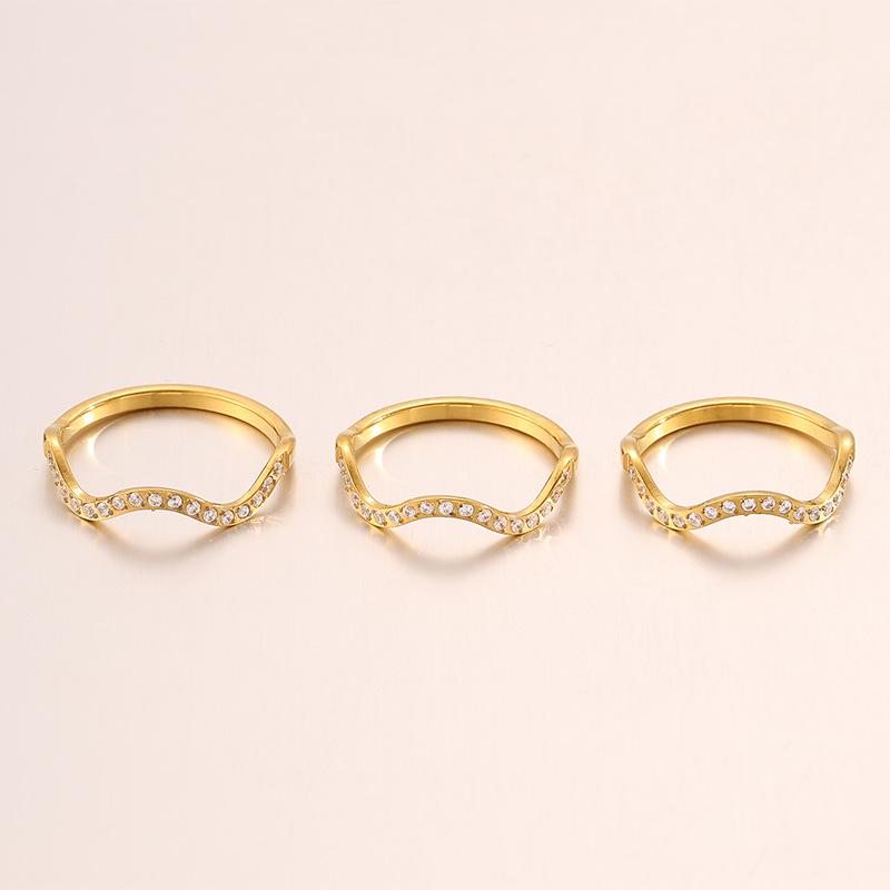 European & American Luxury Titanium Wave Ring with Diamond Inlays - High-End Couple Design