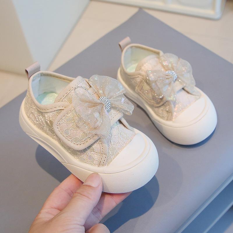 Spring and autumn baby toddler shoes soft sole children's new bow princess shoes 1-6 years old girls board shoes sports