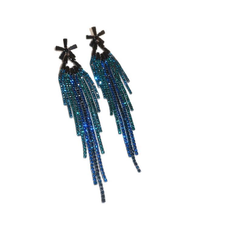 Silver Needle Diamond Flower Tassel Earrings - Retro Palace Style, Light Luxury, Exaggerated High-End Ear Ornaments.